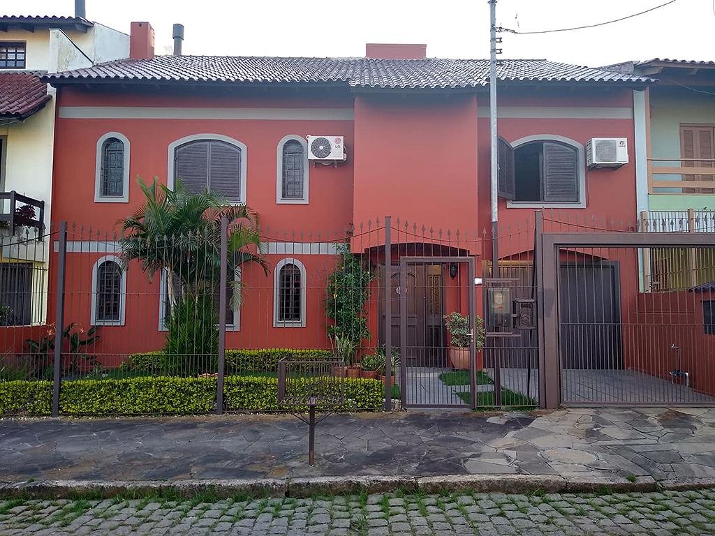 Casa 4 Dormitórios